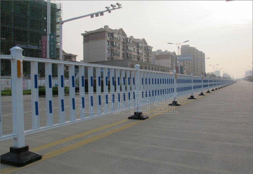 道路護欄銷售廠家