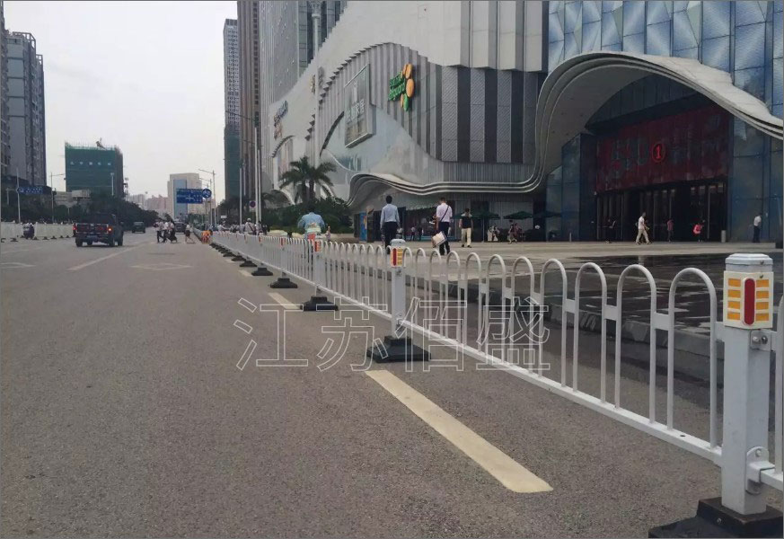 道路護欄價格