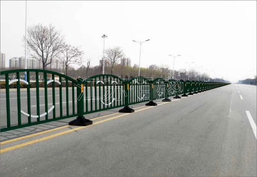 道路護(hù)欄,道路護(hù)欄價(jià)格,道路護(hù)欄廠家直銷