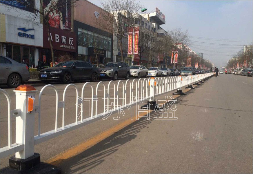 道路護欄銷售廠家