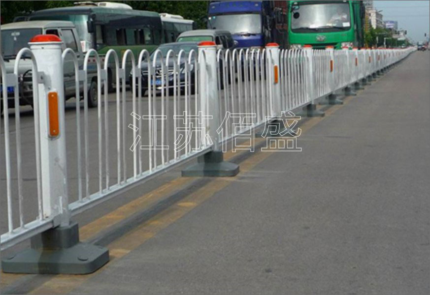 道路護欄生產(chǎn)廠家